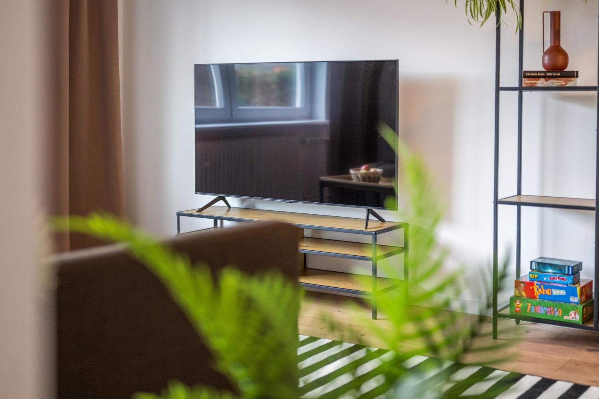 Neu: 100M² - Ideal Fuer Familien/Geschaeftsr. - Hbf Coblenza Esterno foto